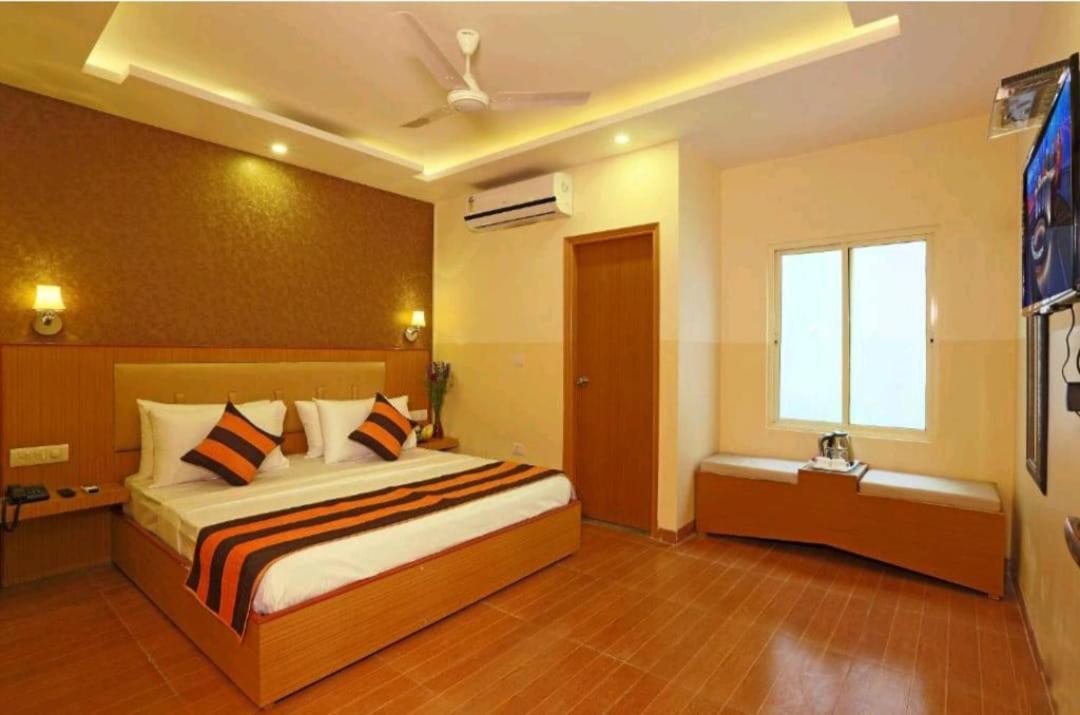 Hotel Airport Inn Nueva Delhi Exterior foto