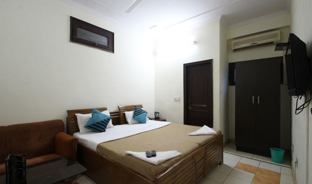Hotel Airport Inn Nueva Delhi Exterior foto
