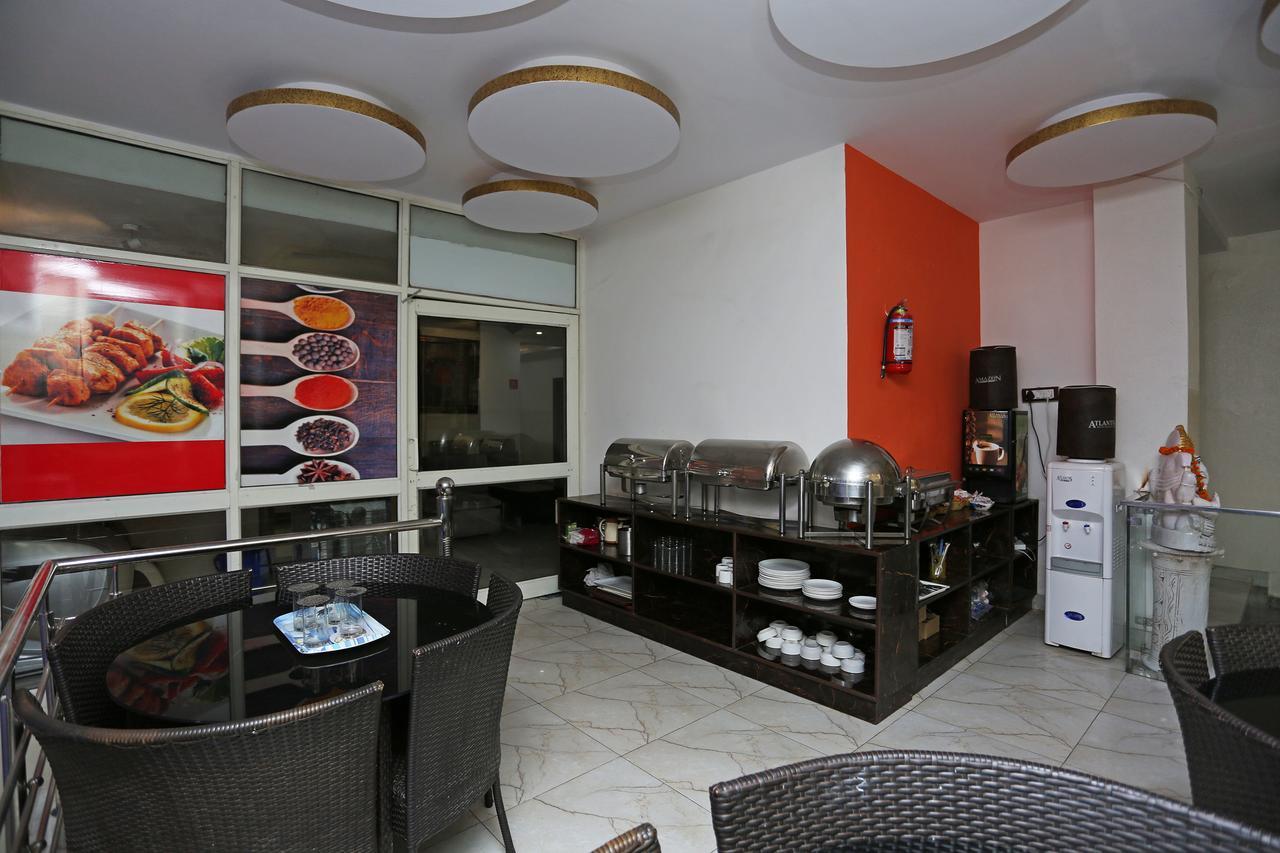 Hotel Airport Inn Nueva Delhi Exterior foto
