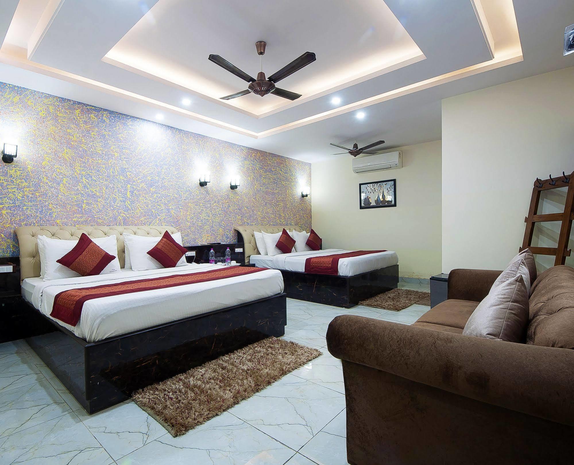 Hotel Airport Inn Nueva Delhi Exterior foto