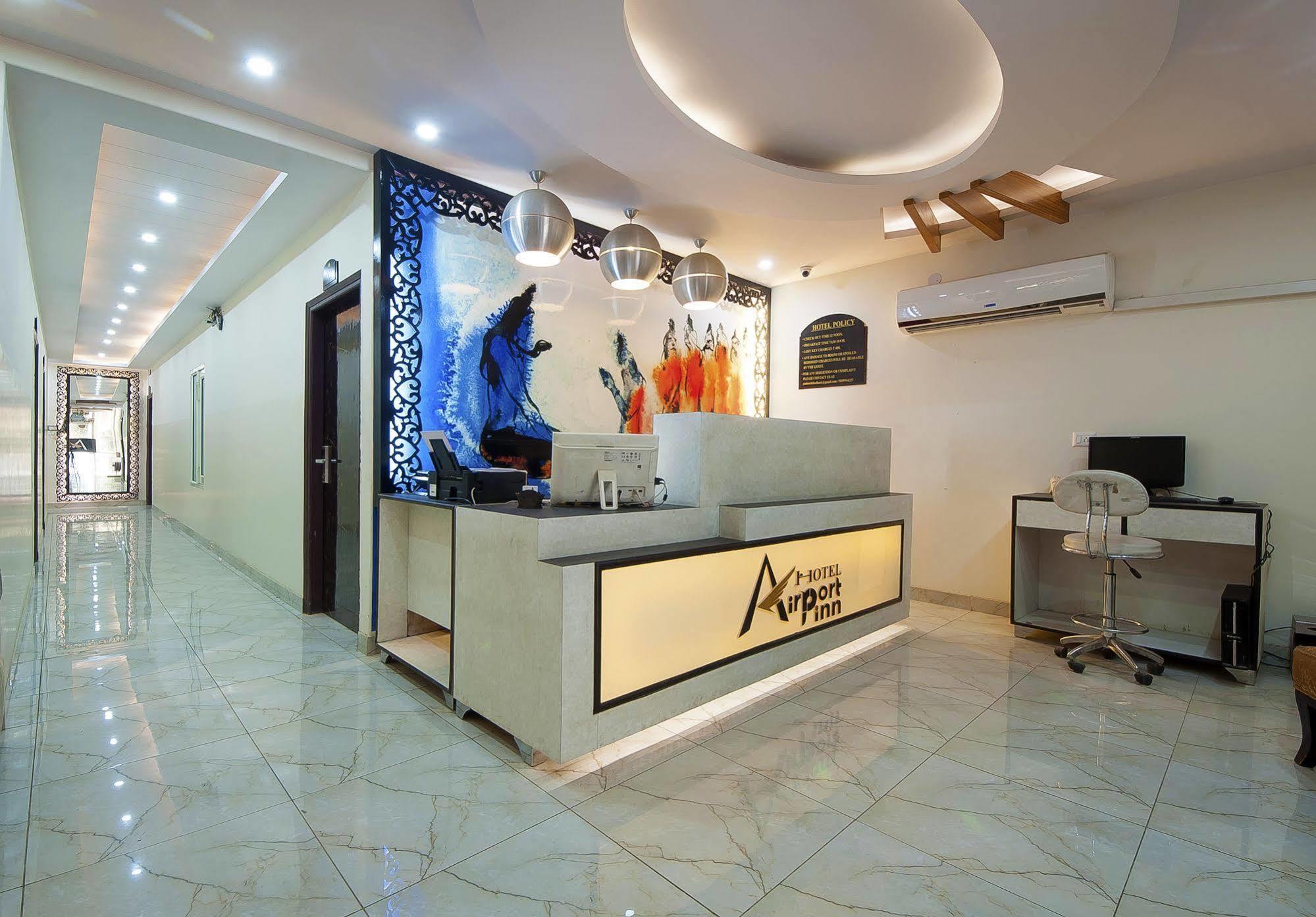 Hotel Airport Inn Nueva Delhi Exterior foto