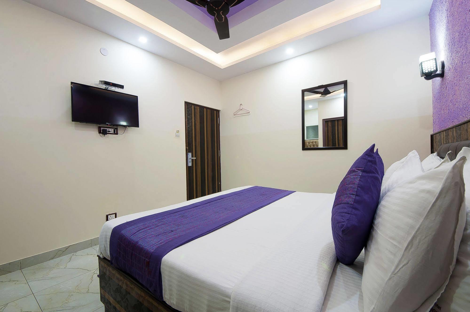 Hotel Airport Inn Nueva Delhi Exterior foto