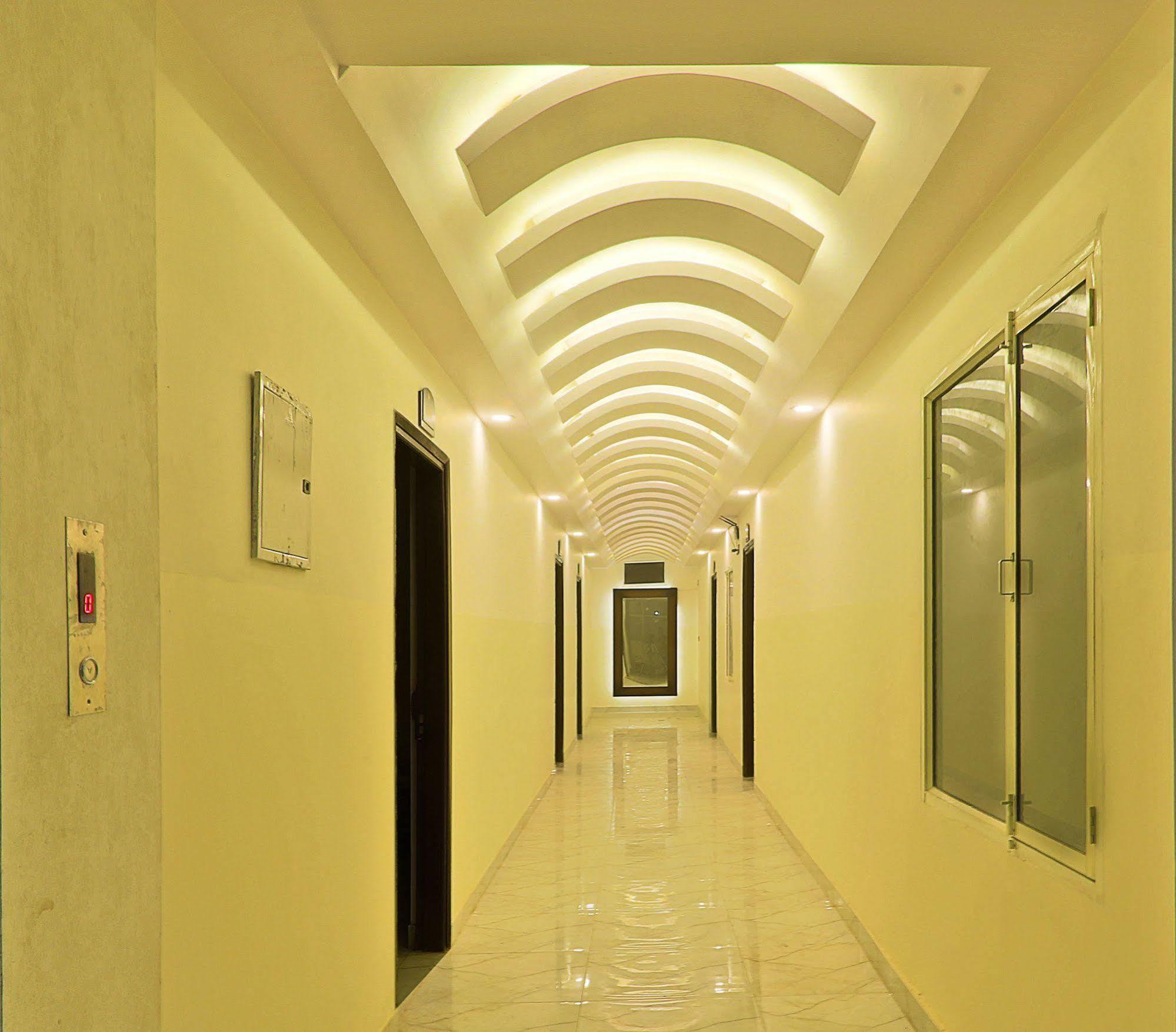 Hotel Airport Inn Nueva Delhi Exterior foto
